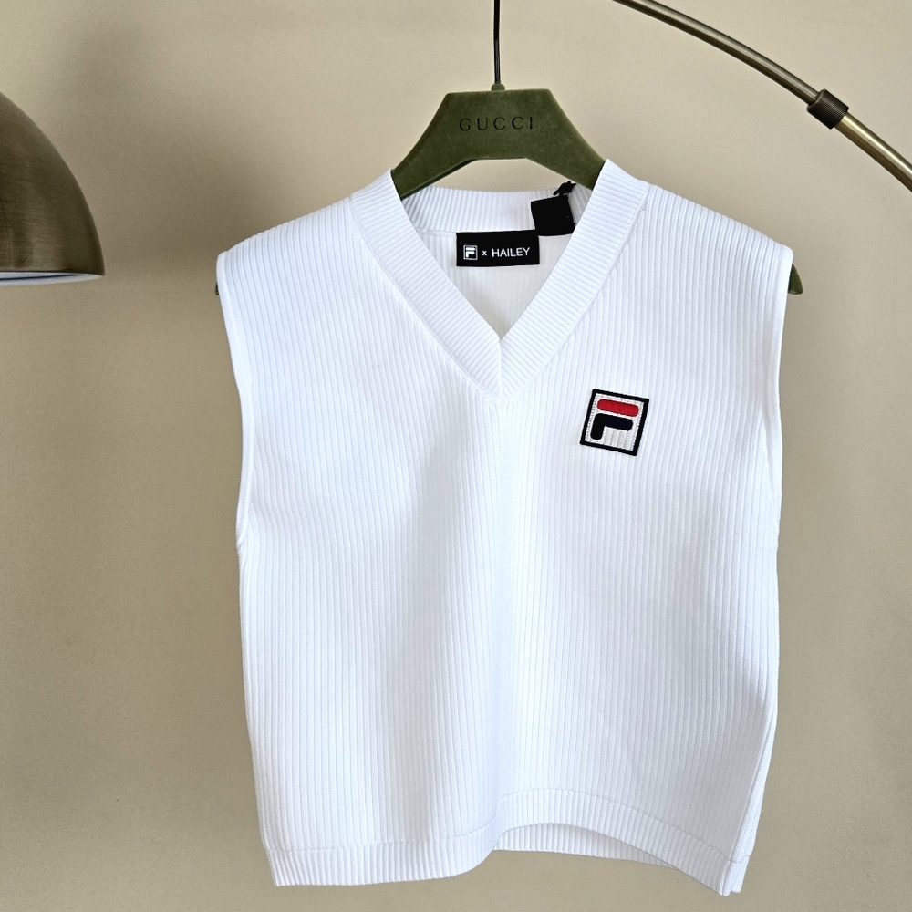 NWT FILA×HAILEY BIEBER  White Ribbed V-Neck Knit Tank Top Size:S